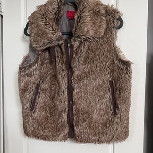 CoffeeShop Faux Fur Vest with Red Tag